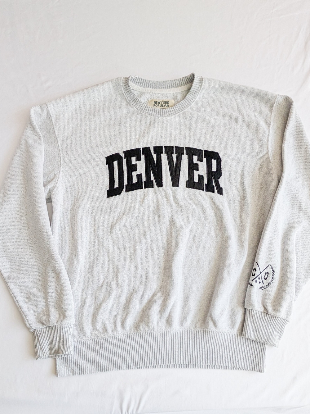 Denver Colorado New York Popular Crew Neck Sweatshirt Large Heather Grey XL